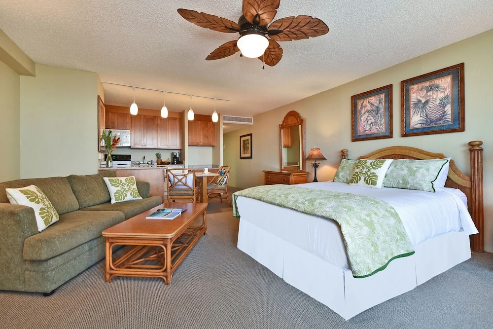 Kaanapali Shores 836 condo