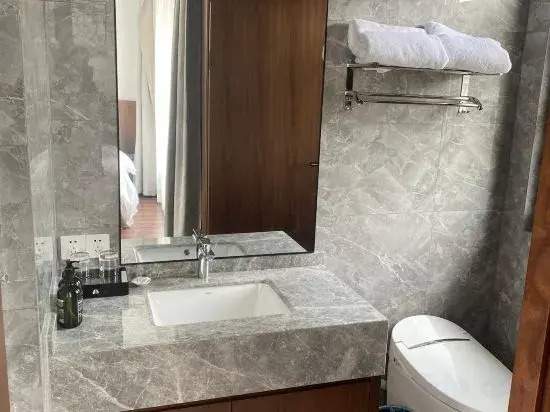 Jinglong Xiaozhu Boutique Hotel