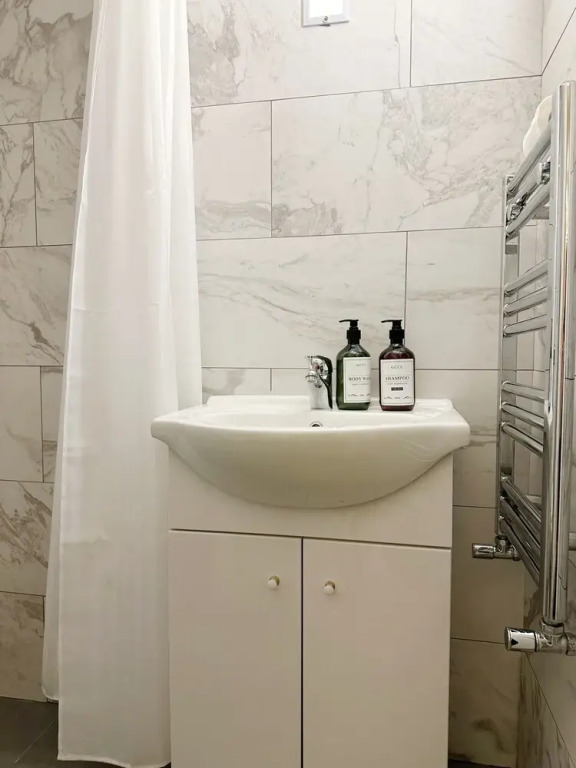 Immaculate 3-bed House in Central London
