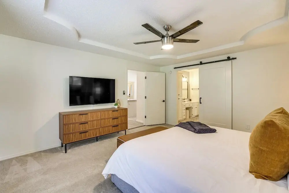 Bike, Golf, Relax: Modern Bella Vista Home w/ Deck