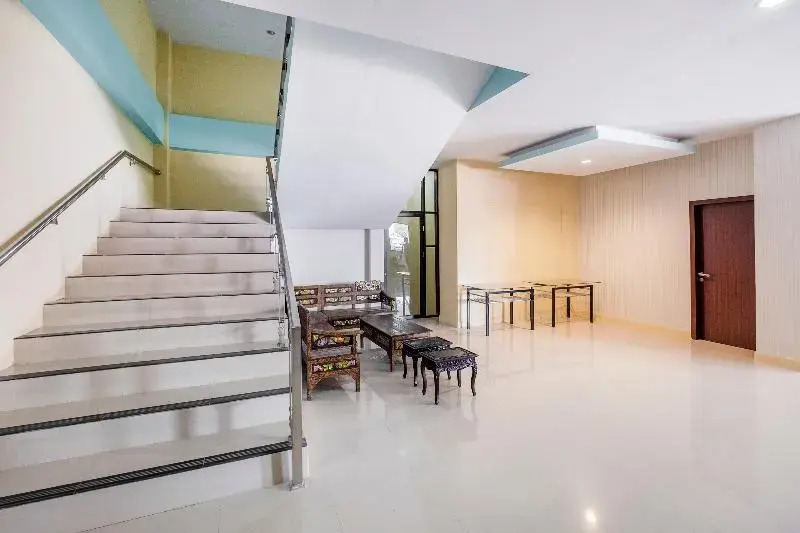 OYO 1633 Hotel Darma Nusantara 3