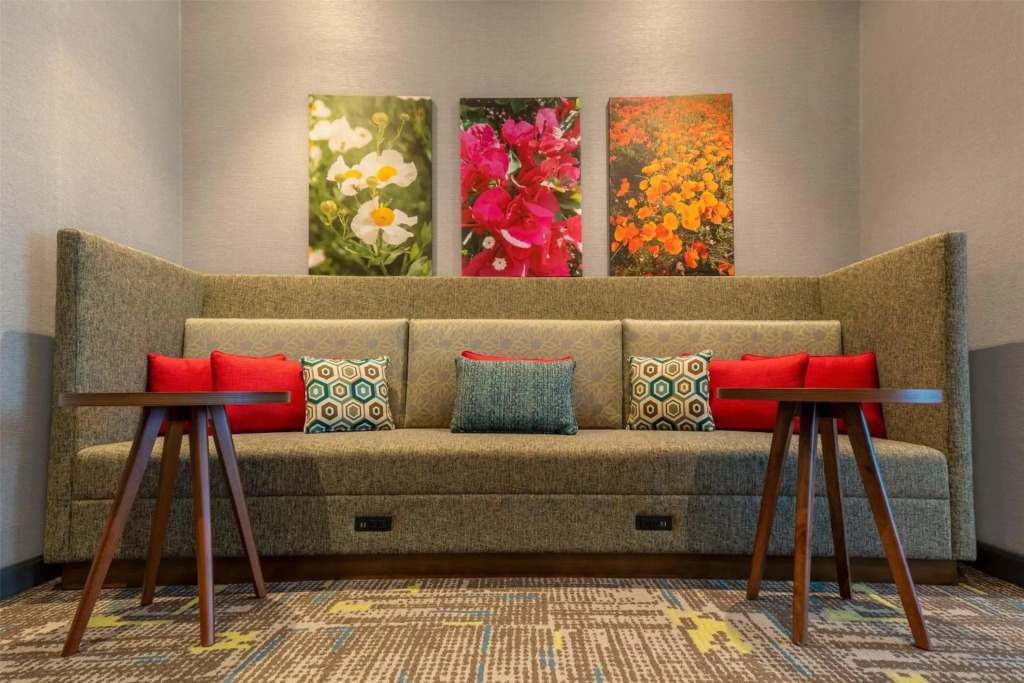 Hampton Inn By Hilton Santa Clarita-Valencia