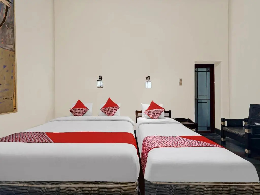 OYO 90676 Oryza Hotel