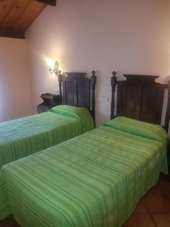 Hostal EL MESON