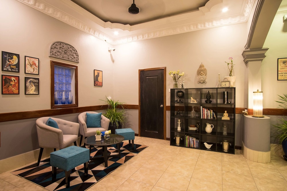 River Retreat Boutique Hotel