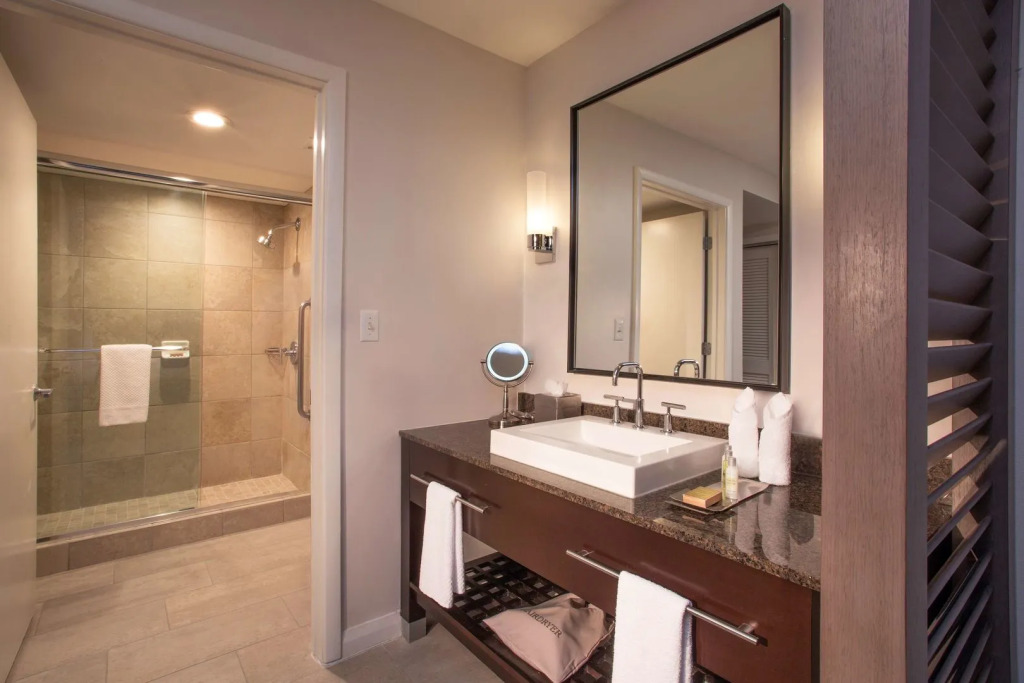 DoubleTree Resort by Hilton Hollywood Beach