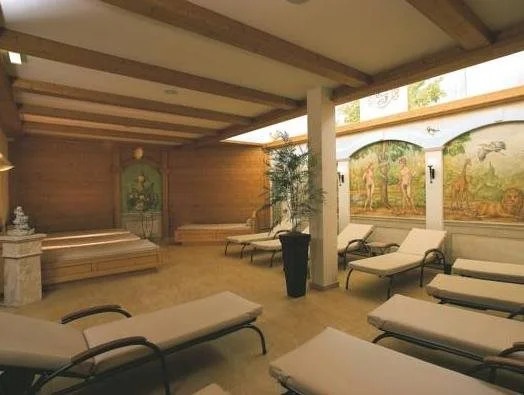 Resl Resort