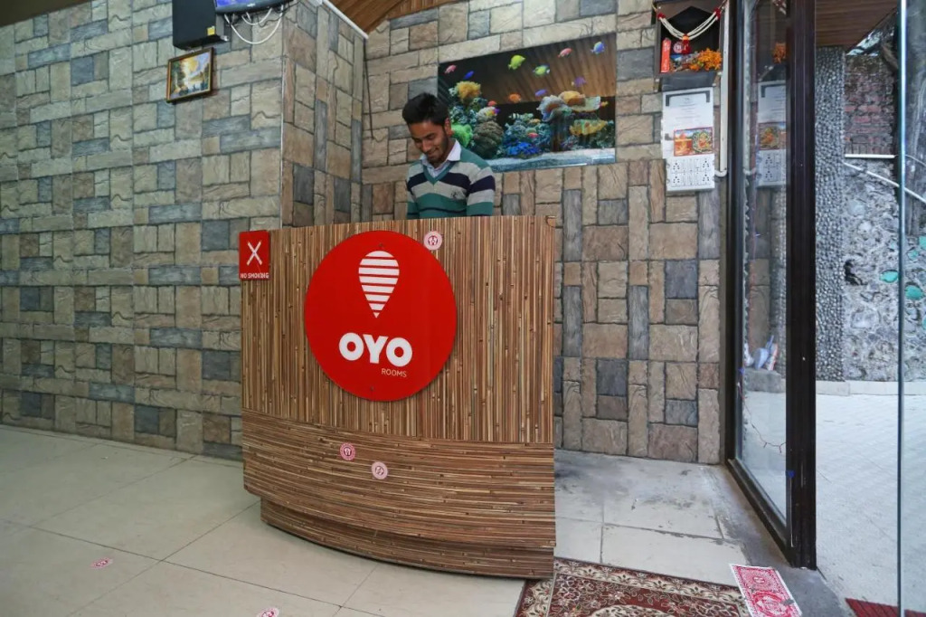 OYO Flagship 70210 Long View