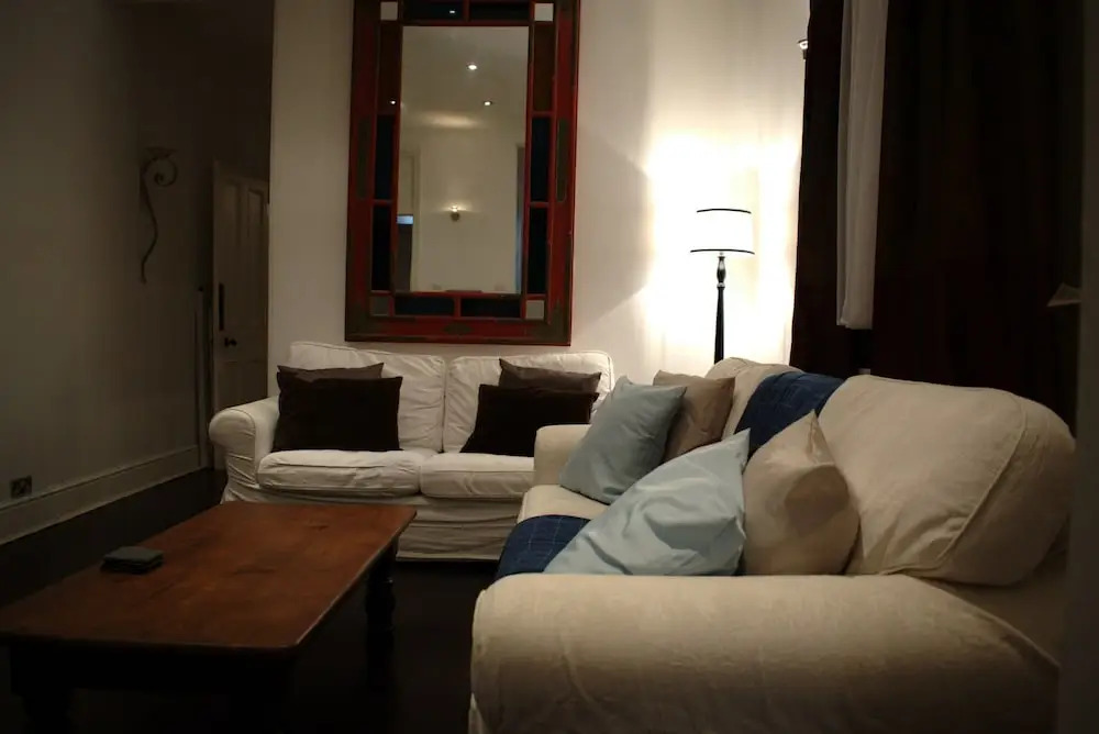 1 Bedroom Apartment in West London