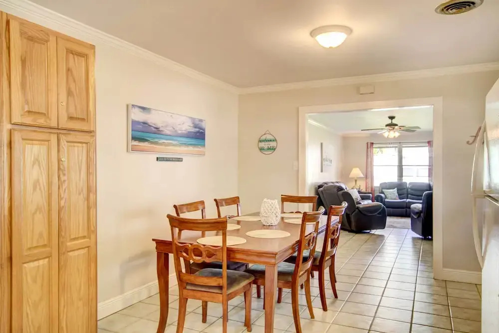Coastal Long Beach Rental with Patio, Walk to Beach