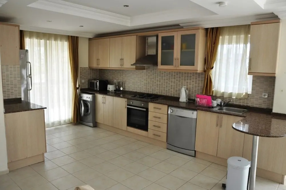 Gold Villa 6
