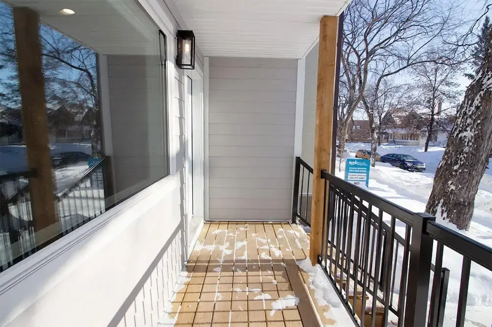 Cheerful 4 Bedrooms Duplex Unit Great Location