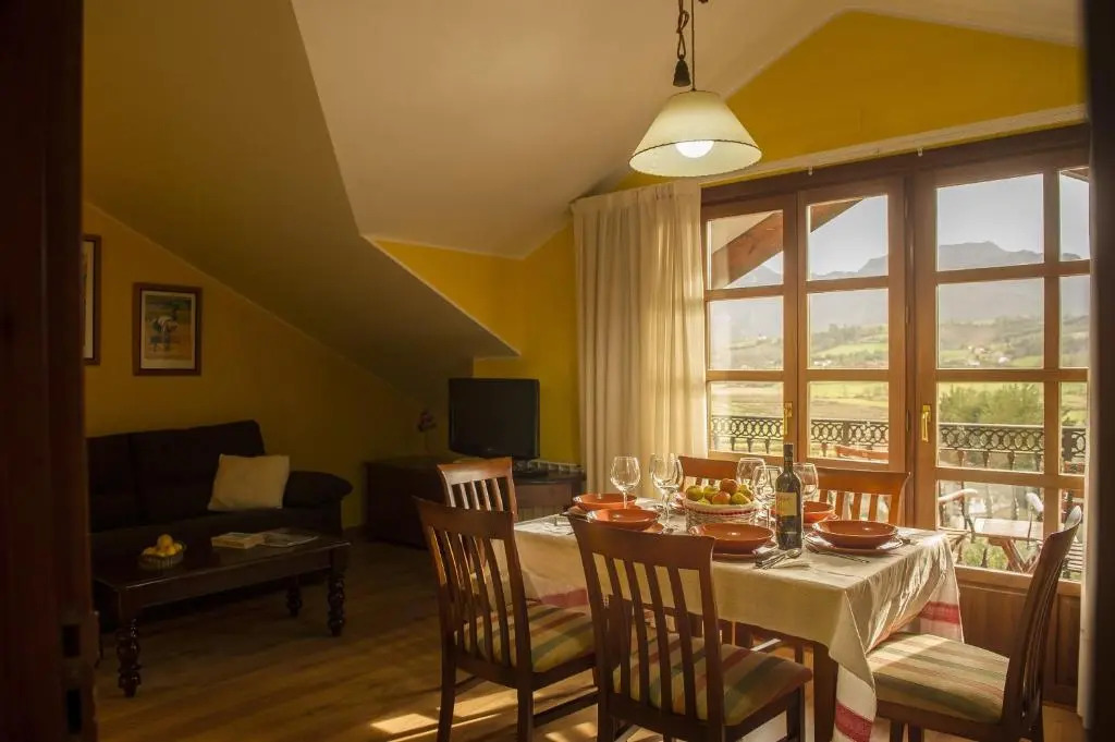 Apartamentos Rurales El Corberu