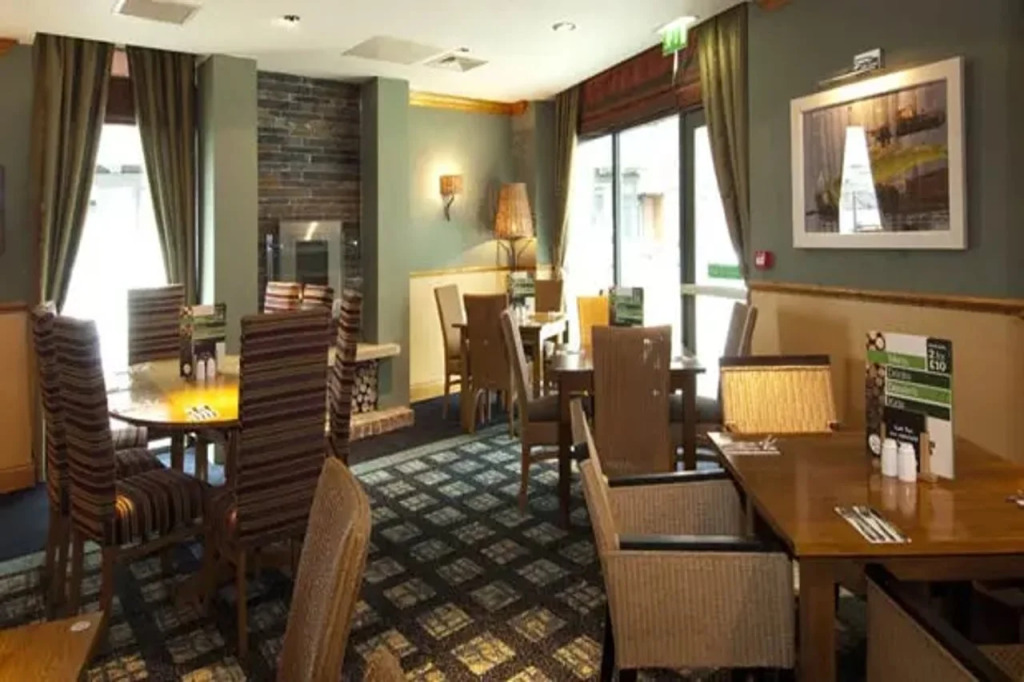 Premier Inn Wolverhampton City Centre