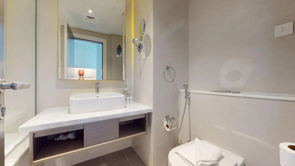 Business Bay - Damac Maison Prive Tower B 714