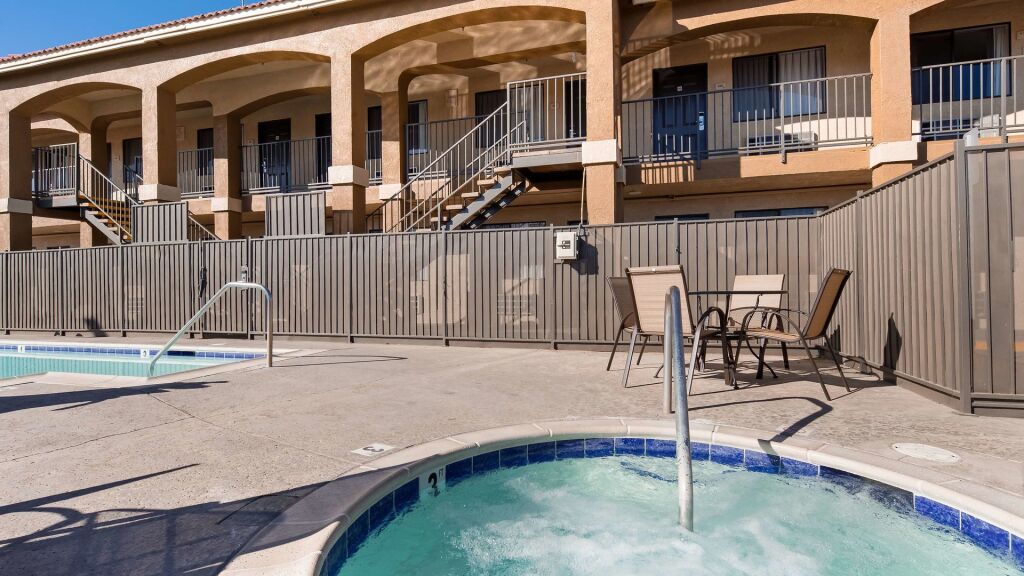 Quality Inn & Suites Hesperia-Victorville