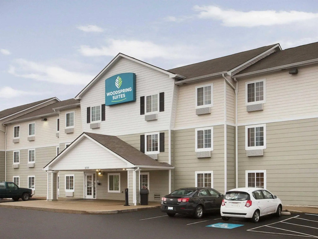 WoodSpring Suites Cincinnati Fairfield
