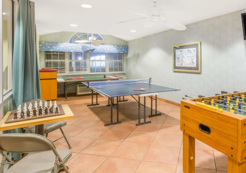 The Windstar Hotel - Carolina Beach