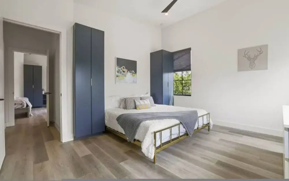 Work Of Art -3 Bedroom Elegant Townhome-columbus