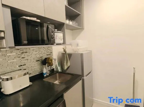 The Clev Riverline Chaophraya-Wongsawang Condo Bangkok (River View)