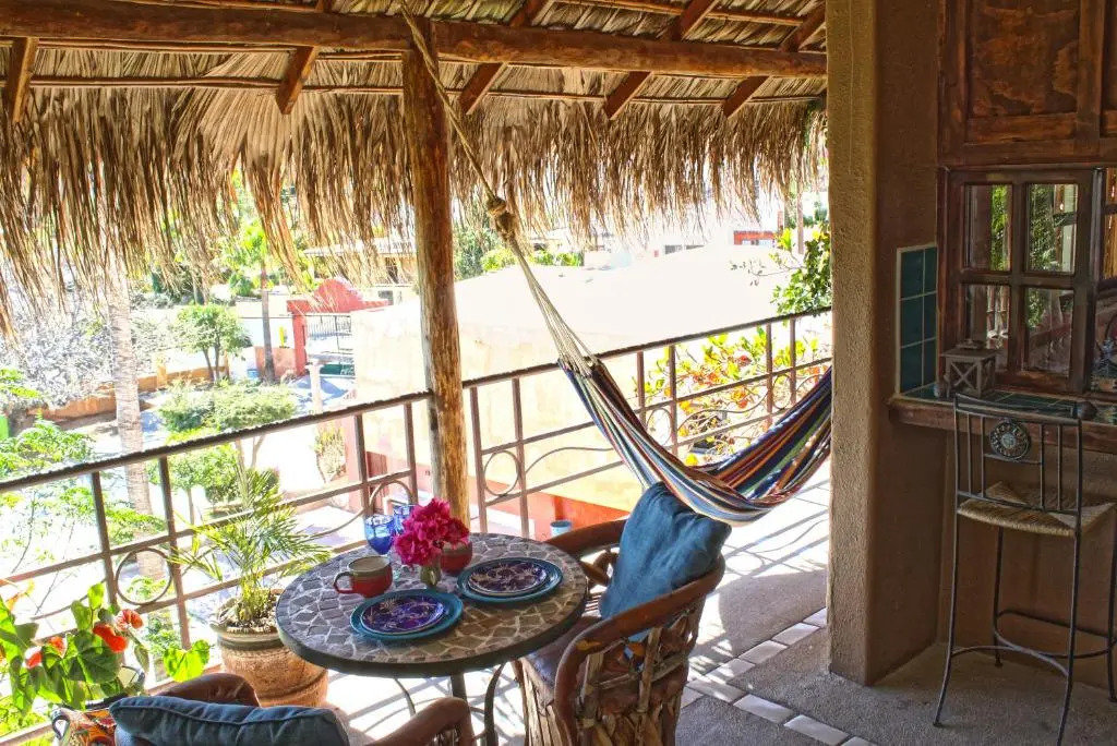 The Bungalows Hotel