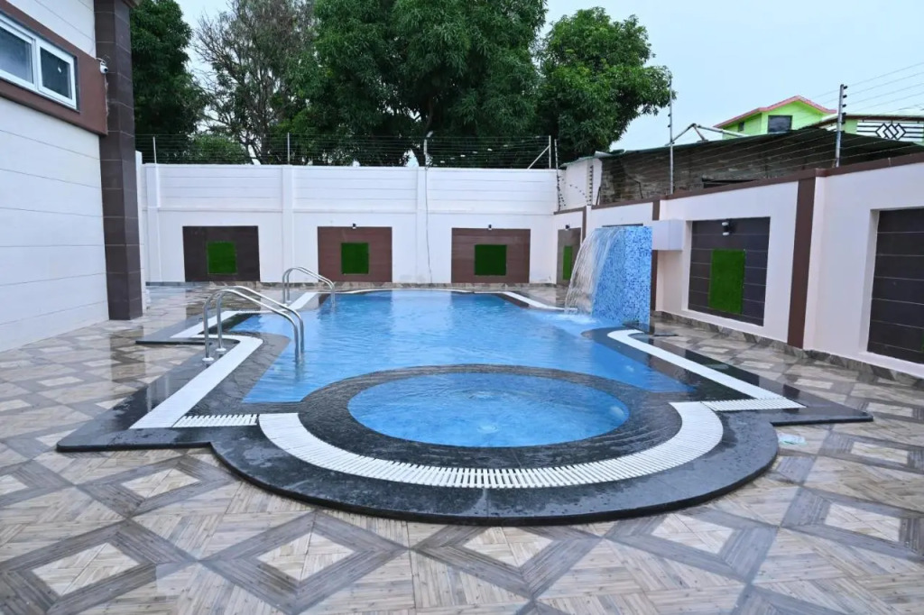 Hotel Vasdaa Grand