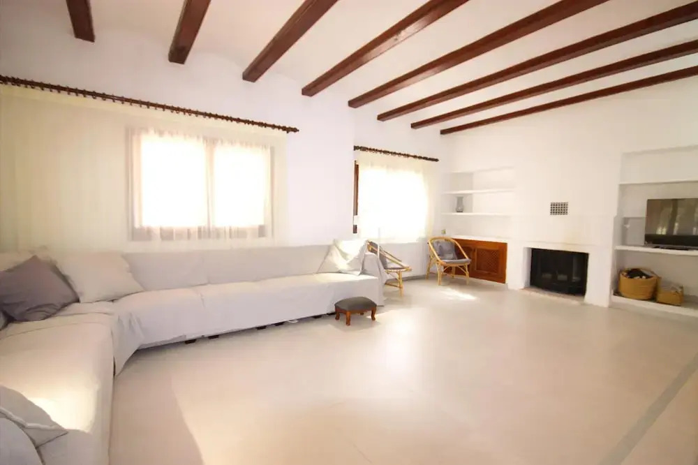 Rosal in El Tosalet With 5 Bedrooms and 3 Bathrooms