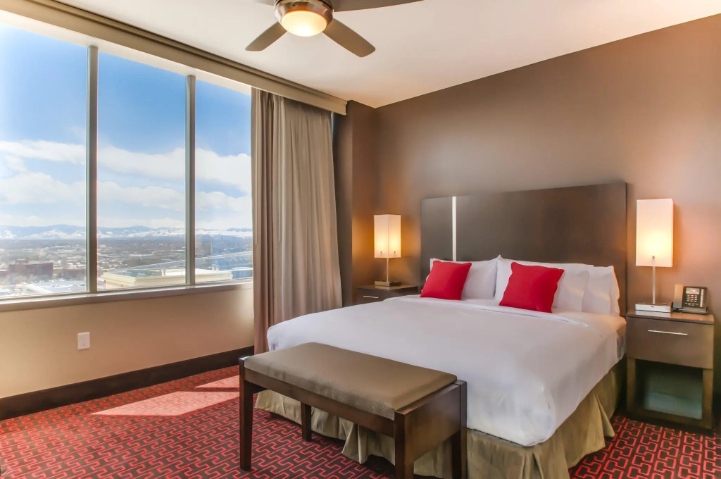 Hampton Inn & Suites Denver Downtown Convention Center