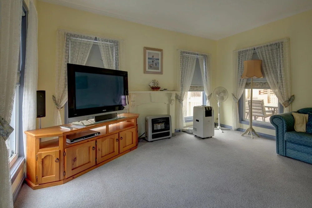 Beach Breeze Apartment