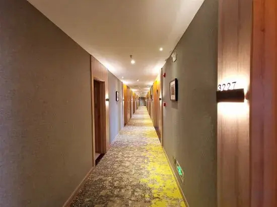 Linyi Select Hotel