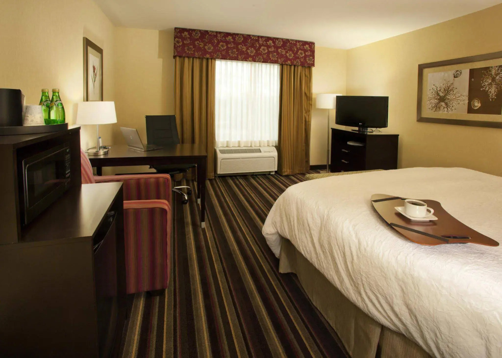 Hampton Inn & Suites Seattle/Federal Way