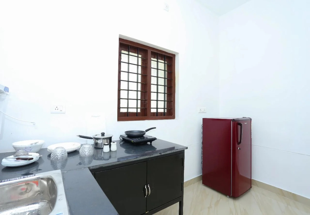 Oyo 25117 Grand Villa