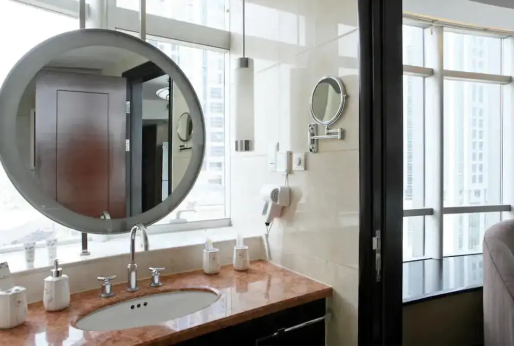 Acme City Apartment