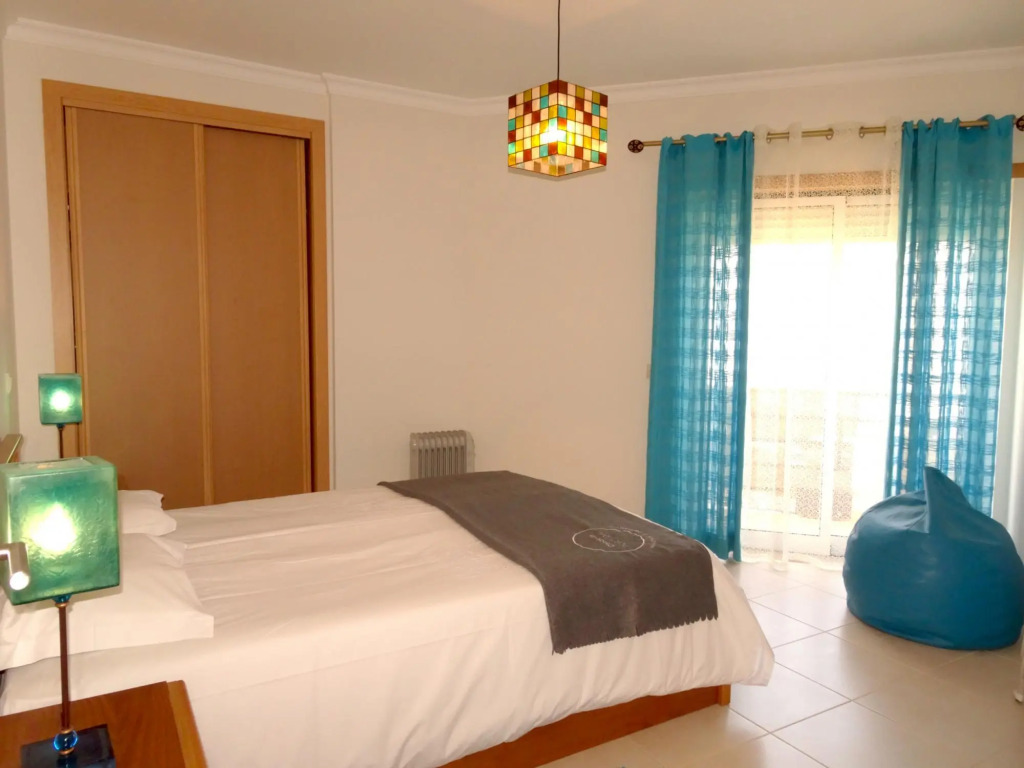 Pera by Check-in Portugal