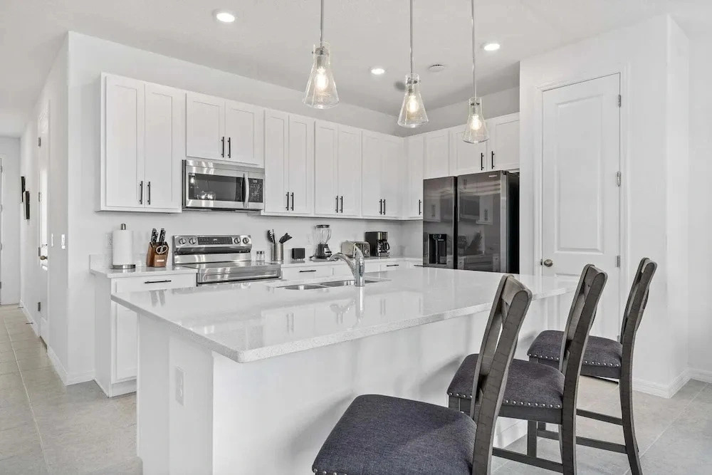 Villa 3 BR, 2.5 BA Sleeps 8