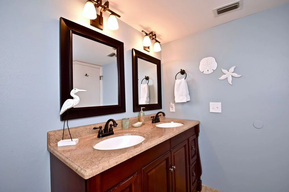 Sea Winds 39 Oceanfront Dream Kitchen No Carpet Private Master Suite