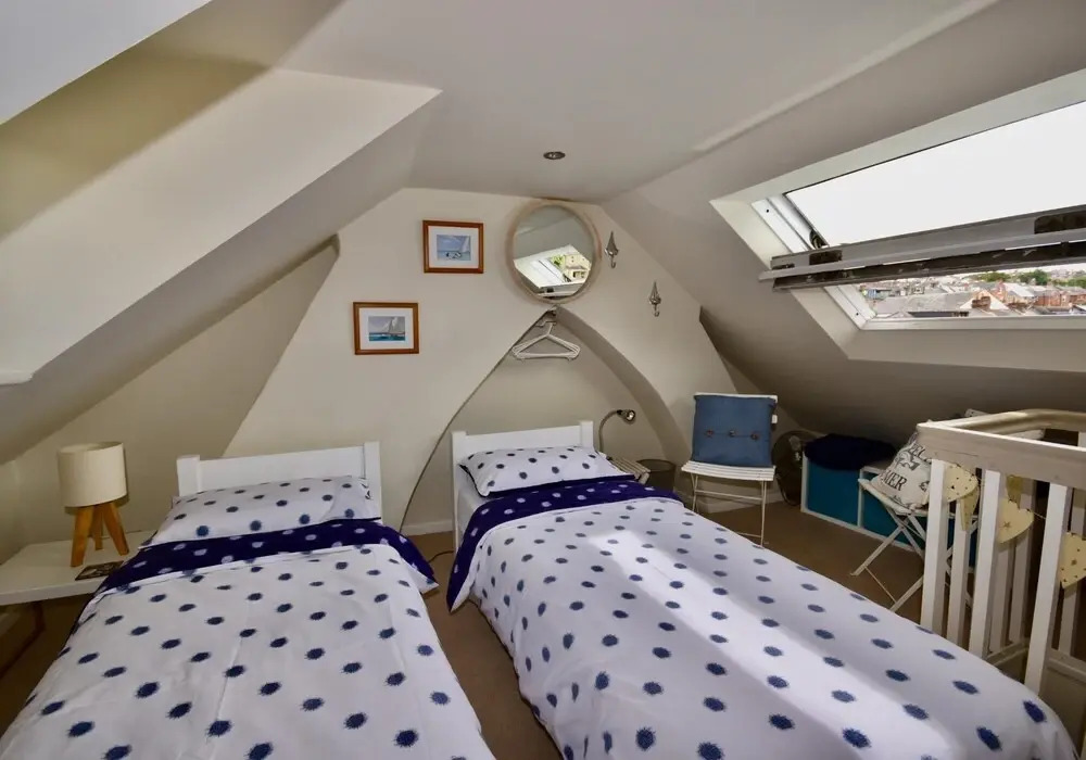 Boat House Located in the Sailing Mecca of Cowes