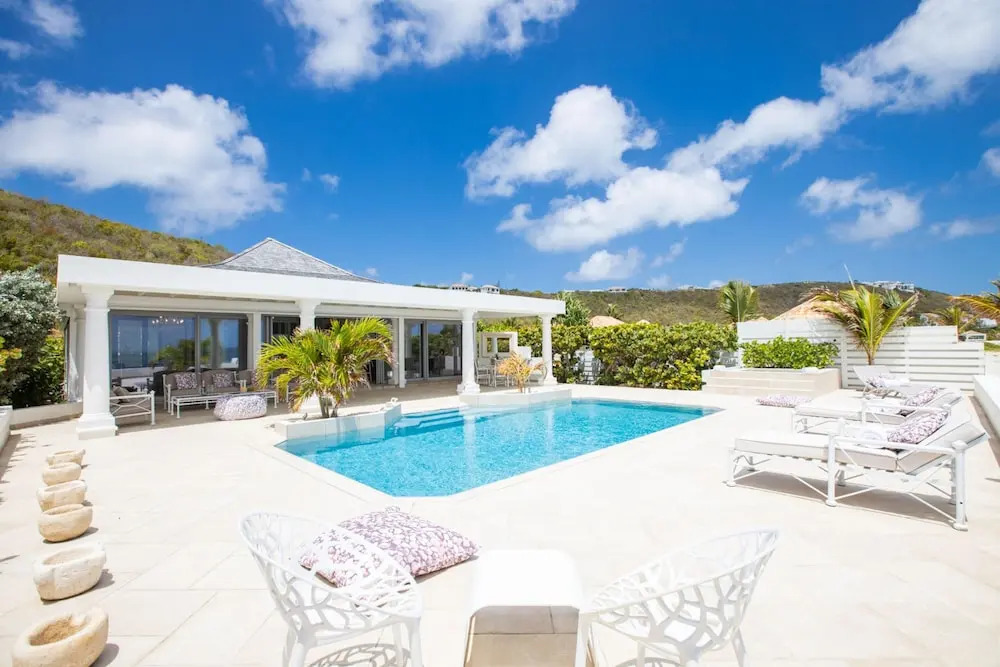 La Perla Classic- 1 BR Beachfront Luxury Villa