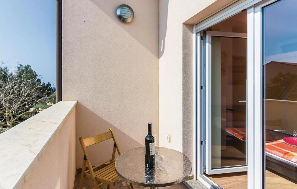 Amazing Home in Fazana With Wifi and 2 Bedrooms