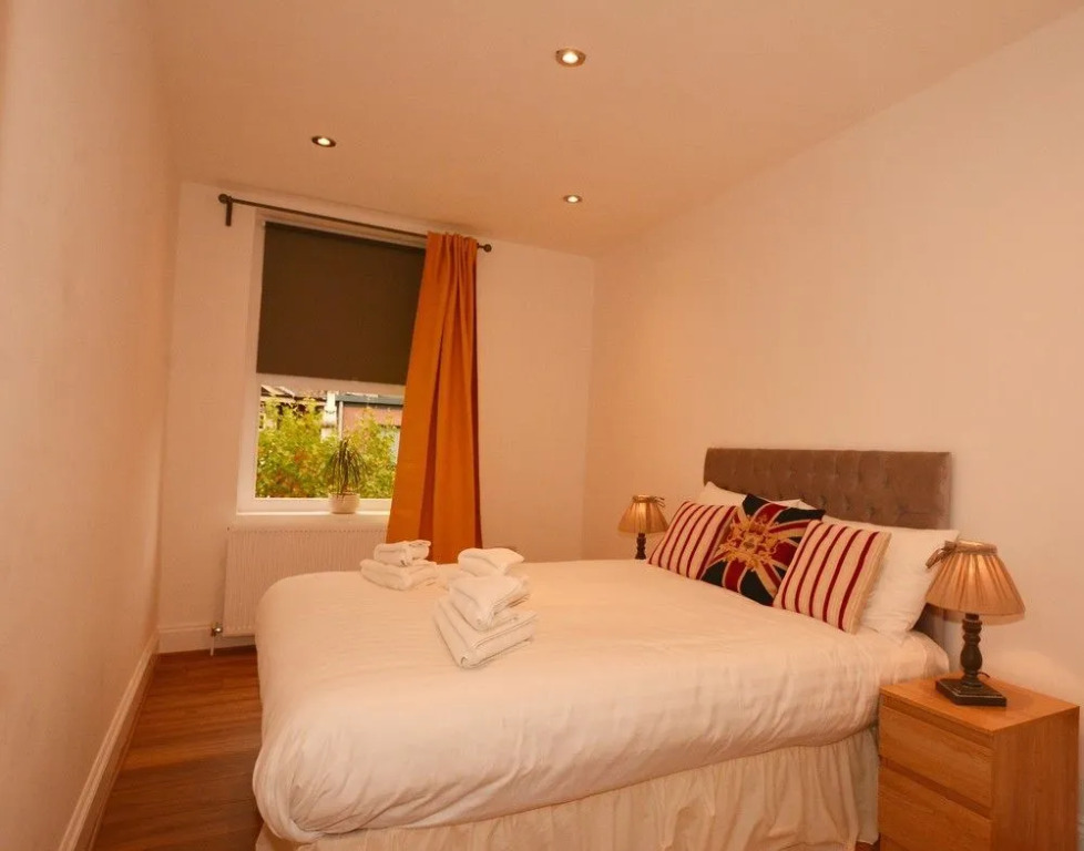 Grand Apartments Fulham Palace