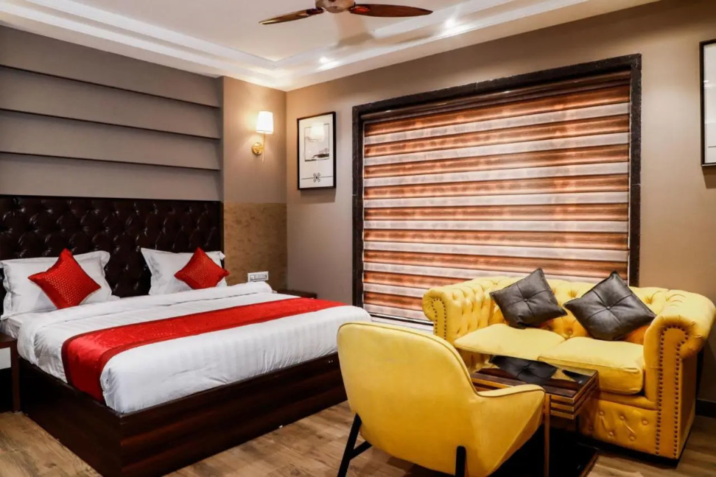 Hotel oak plaza New Delhi railways station