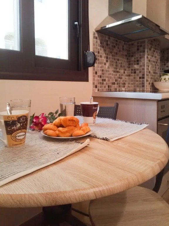 Cozy Flat Attic near Beach & Venetian Port