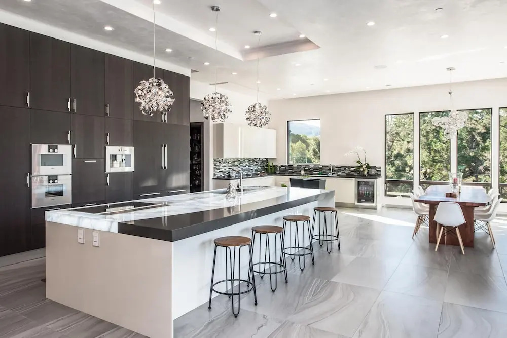 Lx1a: Luxury Contemporary Villa in The Middle of Nature
