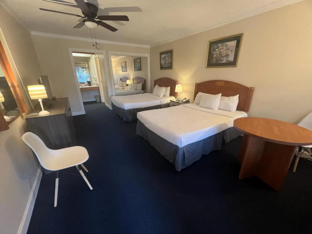 Grand Palms Spa & Golf Resort
