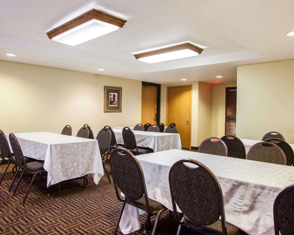 Quality Inn Bolingbrook I-55