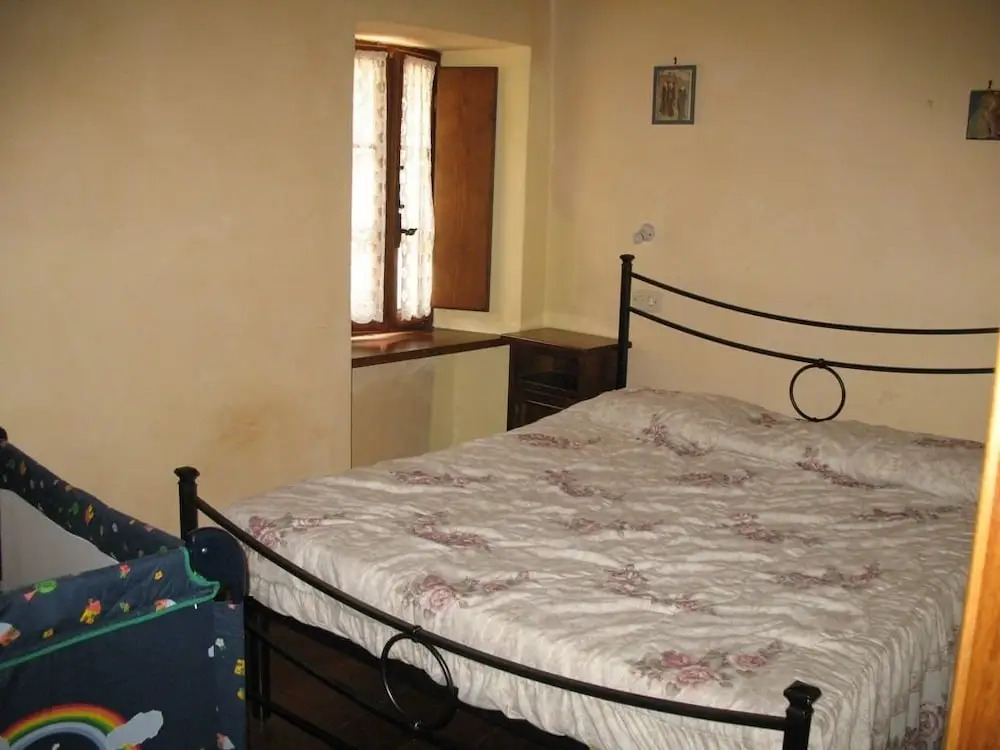 Borgo Isola Santa
