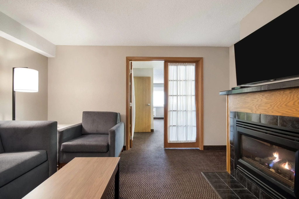 AmericInn by Wyndham St. Peter