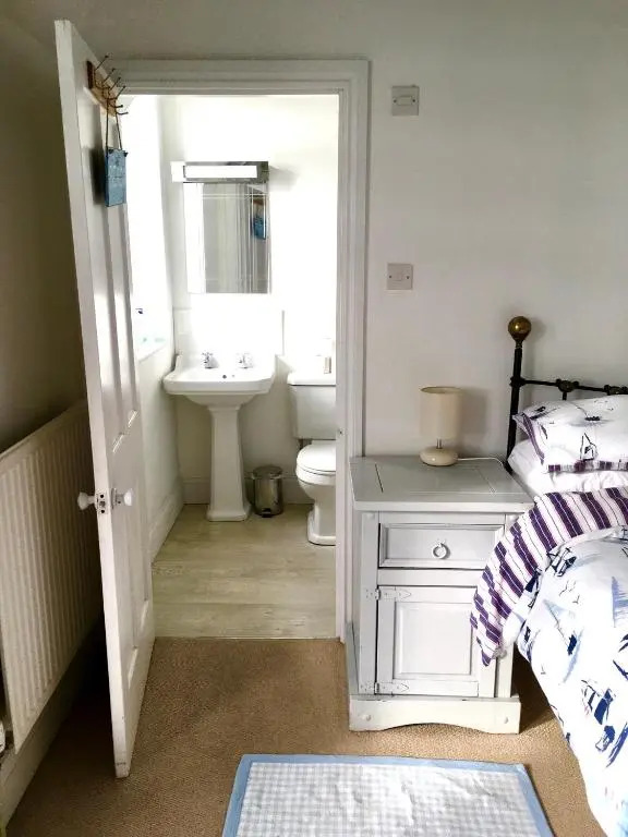 Lyme Regis renovated period seaside flat