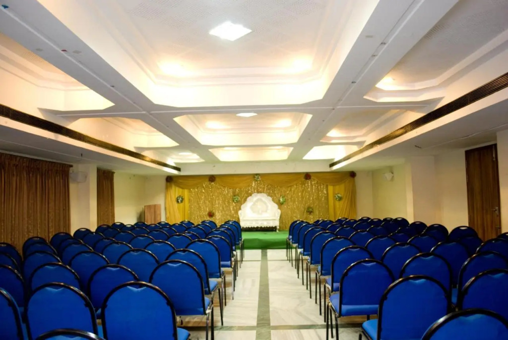 Hotel Rajadhane