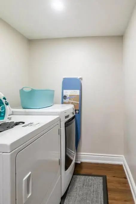 Newly renovated 2BR Basement by GLOBALSTAY